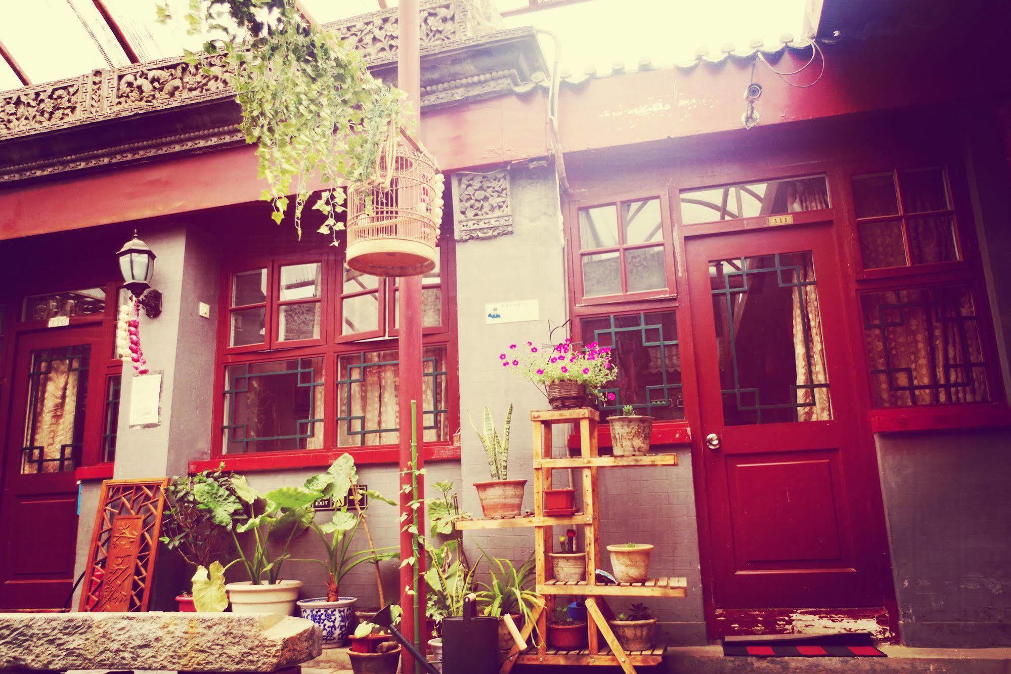 Three Legged Frog Hostel Beijing Exterior photo